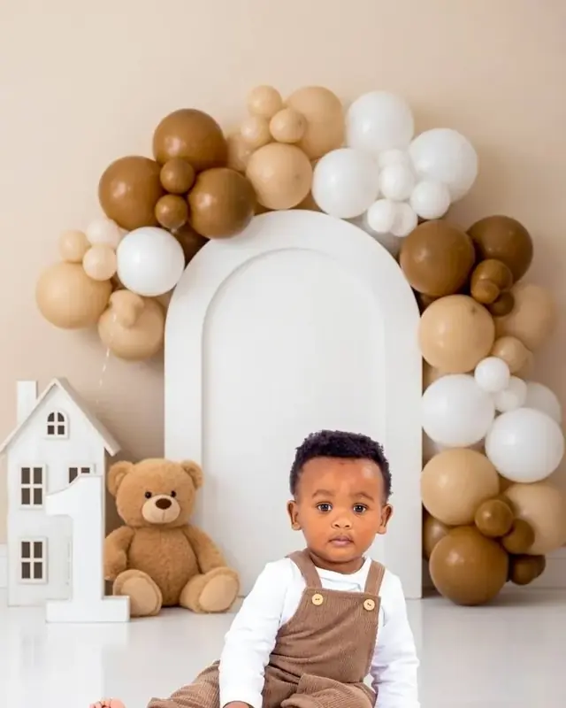 First birthday balloon arch shoot